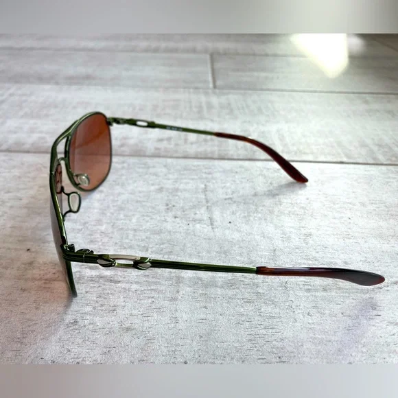 Oakley Green Aviator Sunglasses - Picture 3 of 8